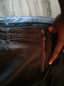 Classic Brown Chinos - Versatile &amp; Comfortable