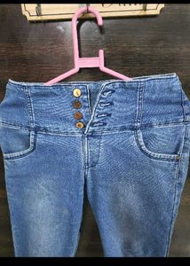 4 Button High Waist Jeans 👖👖