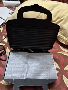 Cond. 5- Prestige Toaster Unused But Body Damage
