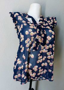 Combo Of 2 Tops🎀