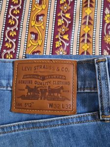 Levi&#39;s 512 Jeans
