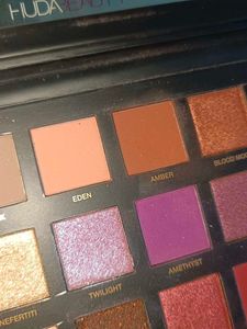 Huda Beauty Desert Dask Eyeshadow Palette