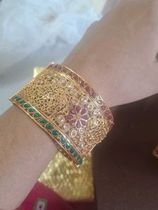 Gold-Plated Bangle Khili patla