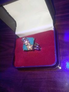 Sparkling Floral Ring