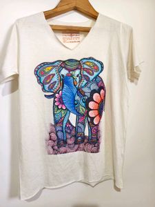 Elephant Graphic Tee Size S/ M