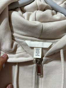 H&amp;M Offwhite Sweater