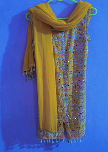 Embroidered Kurta With Mirror Work 🪞🪷