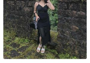 Elegant Black Midi Dress