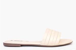 Stylish Women&#39;s Flat - New
