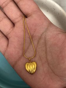 🖤 Vintage Gold Heart Pendant Necklace