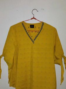 Yellow Print V-Neck Top