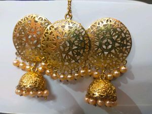 Golden Tone With Pearl Earring &amp; Maang Tikka