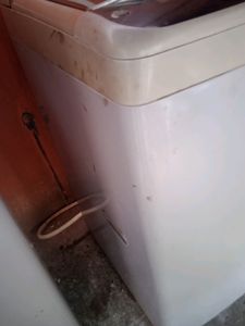 Electronic.LG Washing Machine...