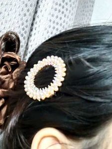 Pearl Hair Clip