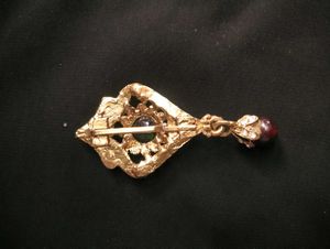 Vintage Style Jewel Brooch