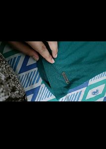 Stylish Teal V-Neck Top