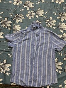 HERE&amp;NOW Men Slim Fit Opaque Striped CubanCollar C