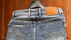 Blue Straight fit jeans