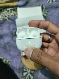 Noymi Wireless Earbuds working perfectly