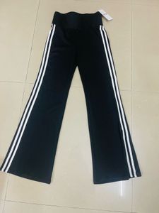 Savana Black Gym Flare Pants-New with tag
