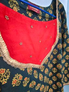 Swaleha Green &amp; Red Kurti