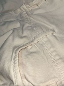 White High-Waisted Jeans