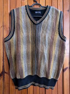 Unisex Sleeveless Pullover
