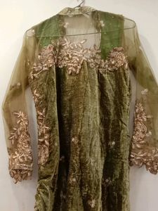 Women Ethnic Partywear Velvet Kurtie