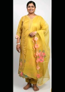 New Elegant Yellow Kurta Set