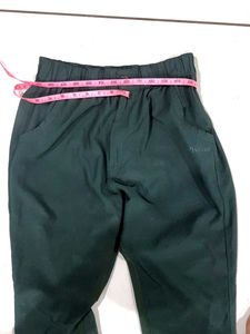 Green joggers pant