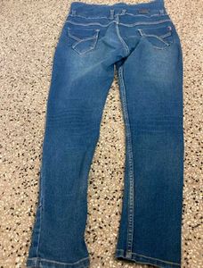 Preloved Jeans But No Zip