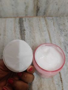 Esfolio Collagen Cream (Thailand)