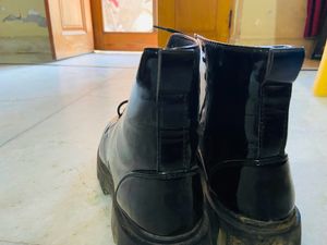 Black Boots