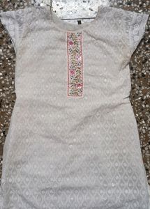 Chikankari Short Kurti