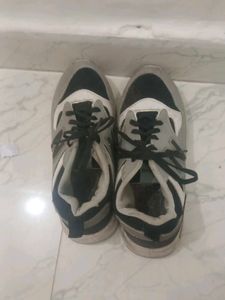 New Balance Sneakers