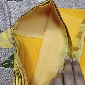 💛Elegant Yellow Saree💛