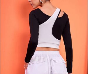 Chic Black &amp; White Top