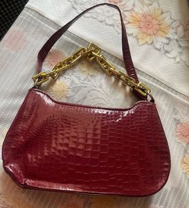 June Sale 🔥 Croc Embossed  Shoulder Ba