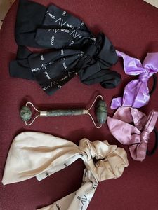 JADE ROLLER &amp; Hair Accessories combo