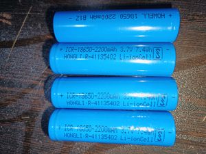 Lithium Ion Battery 3.7 Volt 2200 Mah