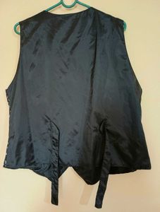 Formal Black w White Pattern Vest