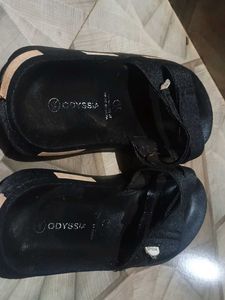 Odyssia Black Sandals