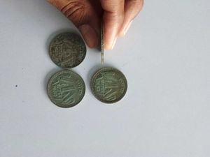 Old &amp; Big One 1 Rs Coin Pack Of 4