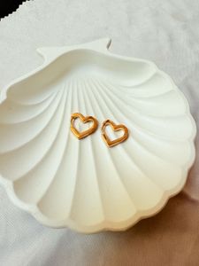 Dainty Heart Hoops