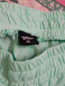 Light Blue T-Shirt 👕 With Shorts 🩳- Casual Basic