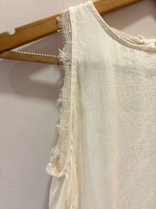 MANGO Beautiful Lace Trim Top