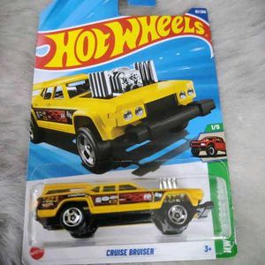 Hot Wheels Set Of 4