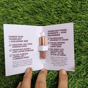 Charlotte Tilbury Air Brush Flawless Lip Blur