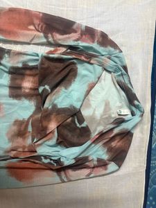 Stylish Patterned Top