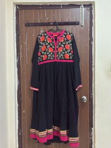 Floral Embroidered Kurta